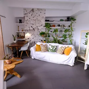 Bed & Breakfast Casa Guest House, For Mountain Lovers!